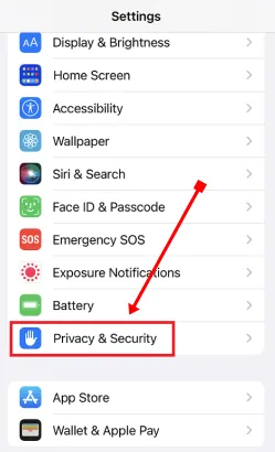 Отидете на iPhone Settings, след това на Privacy & Сигурност