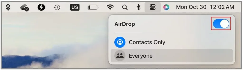 Slå på AirDrop på Mac