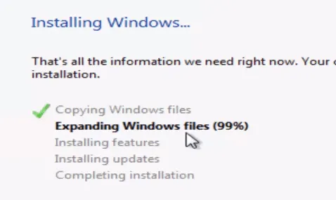 Você tem que esperar um pouco até que o Windows seja instalado