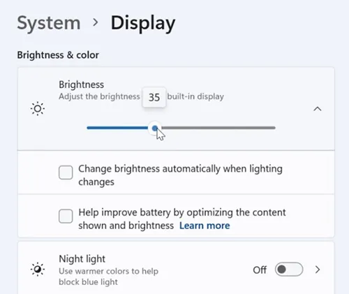 Cambia automaticamente la luminosità quando cambia l'illuminazione