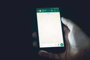 Toto je nejlepší způsob, jak uzamknout chaty WhatsApp na telefonech