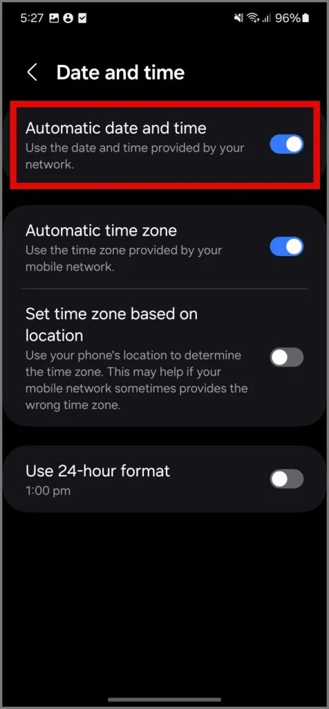 Włącz opcję automatycznej daty i godziny