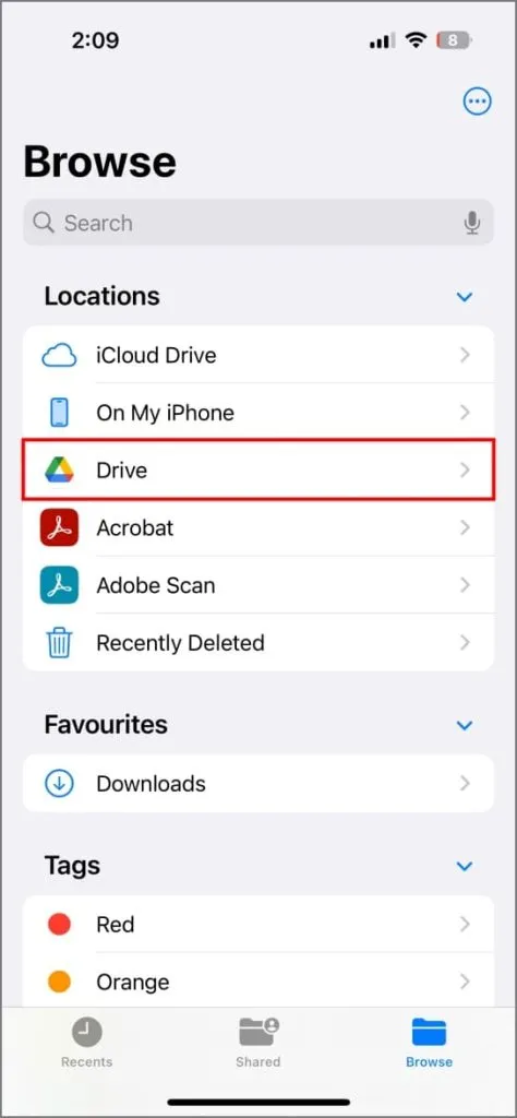 Opção Drive no aplicativo Arquivos no iPhone