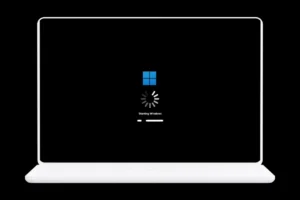 Cómo arreglar la pantalla negra al arrancar en Windows 11 (guía completa)