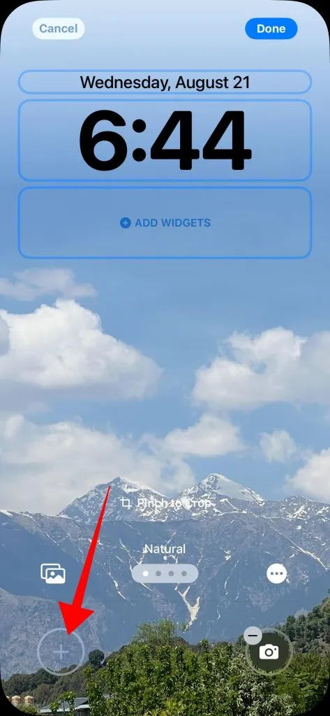 Toque no ícone de adição para adicionar um novo atalho à tela de bloqueio do iPhone.