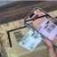 iPhone 16: Wykorzystaj przycisk sterowania aparatem do powiększania i skanowania kodów QR