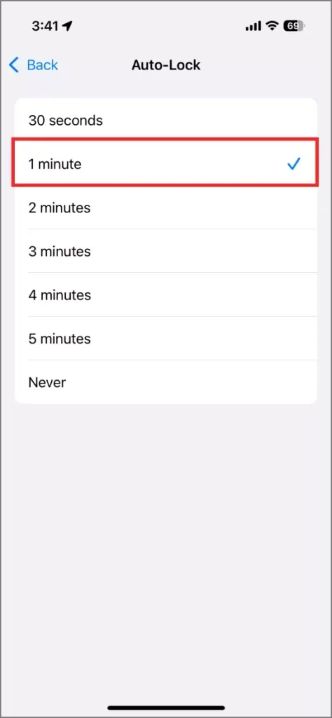 Čas automatického uzamčení v nastavení zobrazení iOS 18