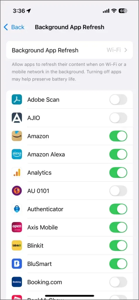 Odświeżanie aplikacji w tle na iPhonie 16 z systemem iOS 18