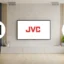 ガイド: リモコンを使わずに JVC テレビの入力を変更する