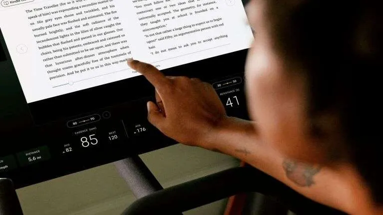 Accedi alla libreria di ebook Kindle sul dispositivo Peloton