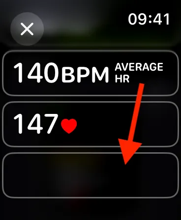 Prázdný metrický slot v zobrazení cvičení na Apple Watch