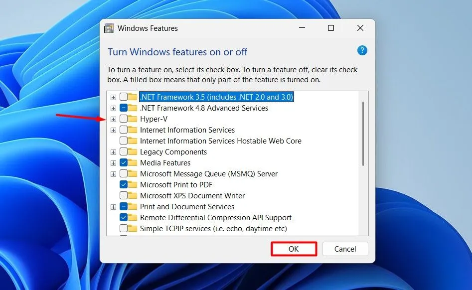 「開啟或關閉 Windows 功能」視窗中的 Hyper-V 選項。