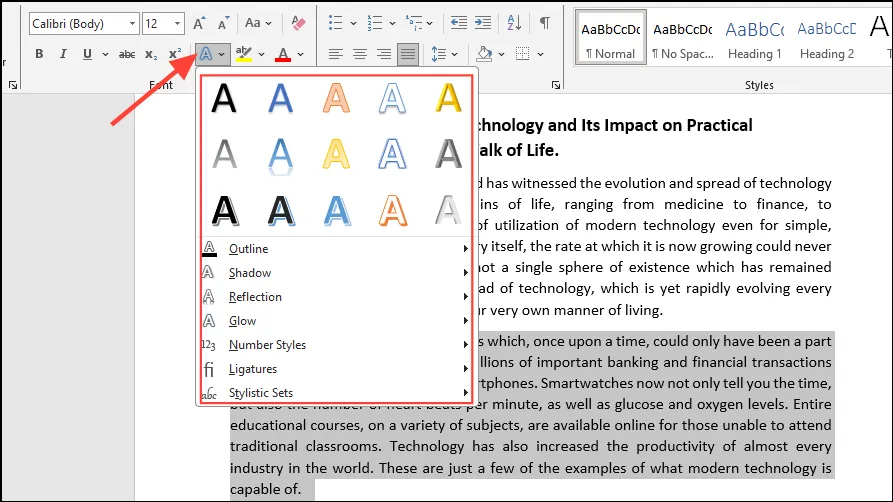 Microsoft Word のテキスト効果ボタン