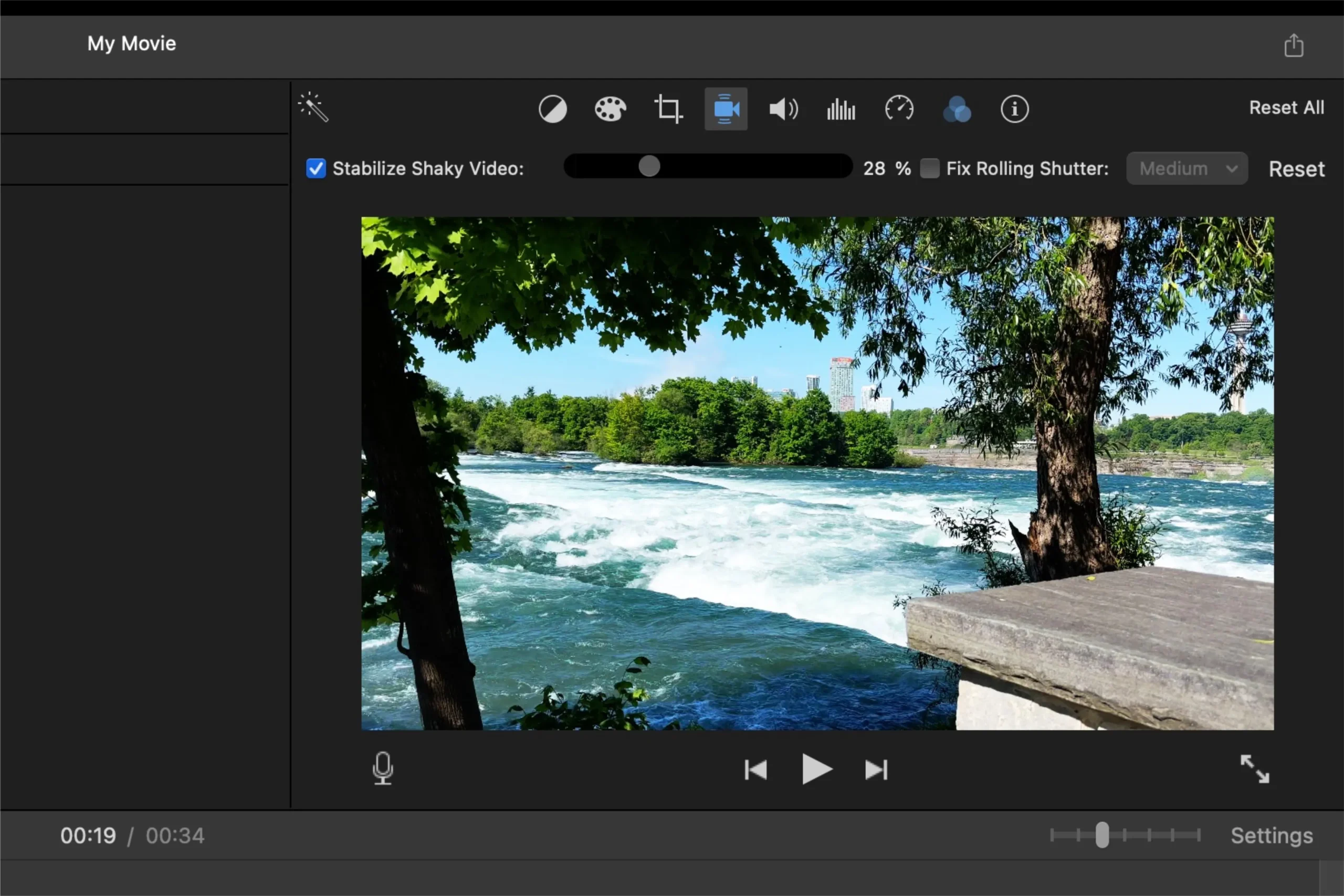 Настройки за стабилизиране на видео в iMovie на Mac.